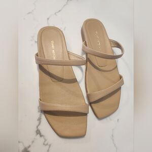 Stuart weitzman tan sandles